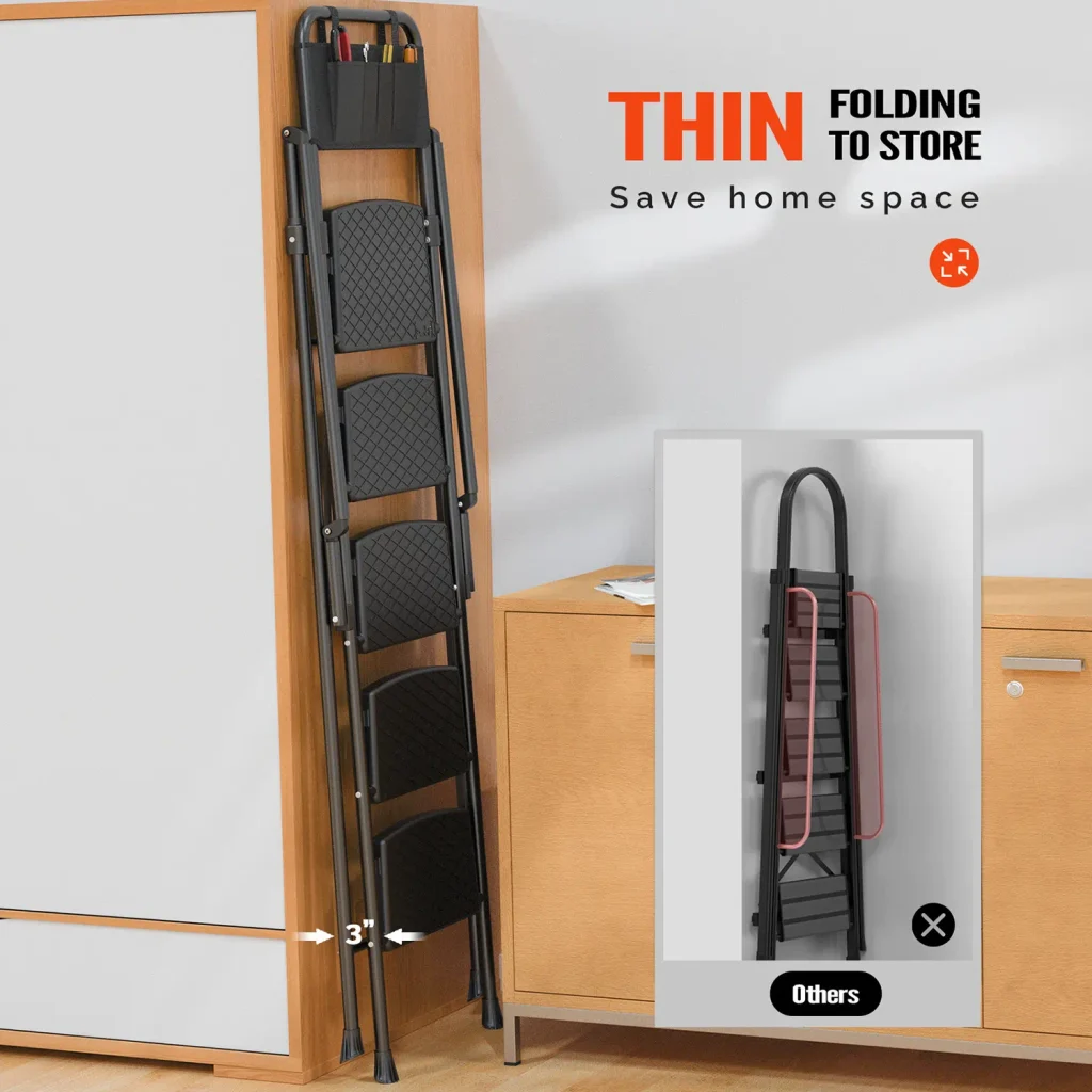 Steel ladder with handle bar